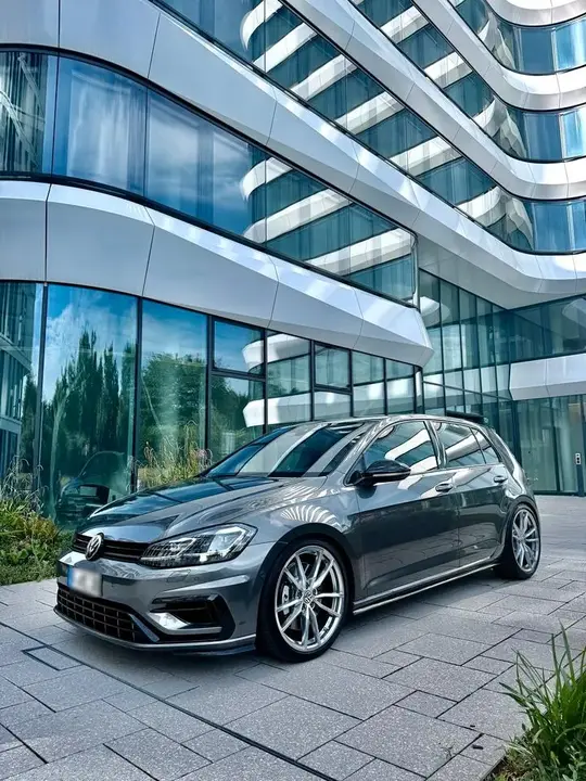 Volkswagen Golf 7 R