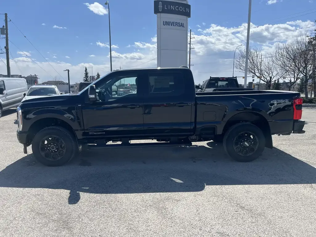 Ford F-350 Super Duty 2026 photo 2