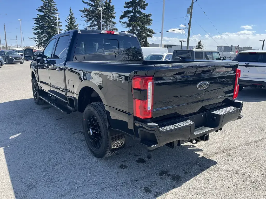Ford F-350 Super Duty 2026 photo 3