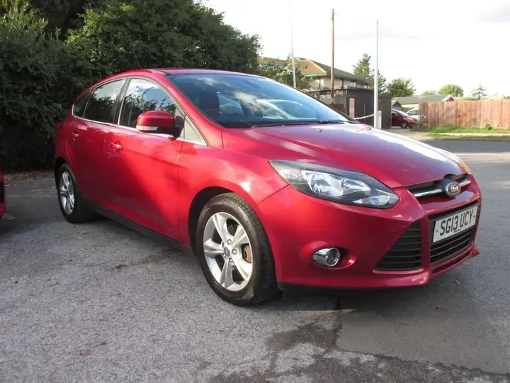 Ford Focus 2013 photo 2