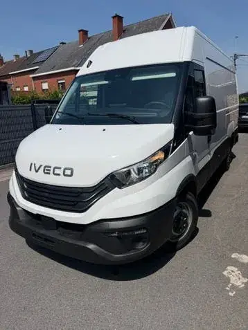 Iveco 35S18
