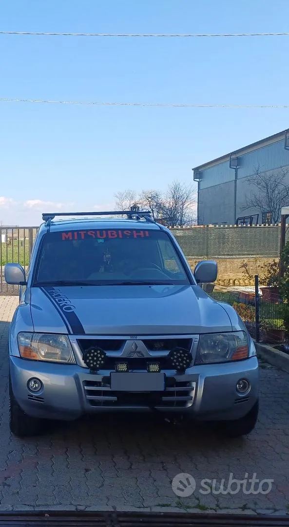 Mitsubishi Pajero 2003 photo 3