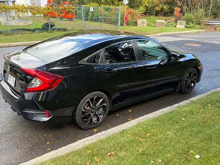Honda Civic 2020 photo 4