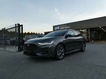 Ford Focus 2023 photo 2
