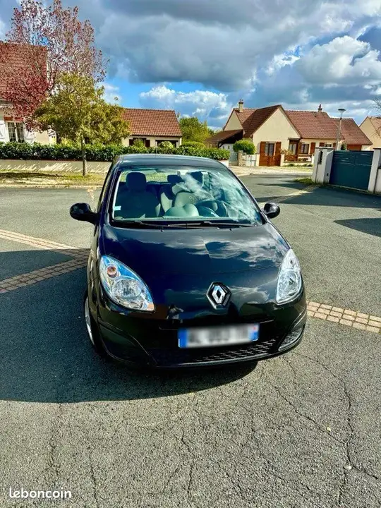 Renault Twingo 2010 photo 2