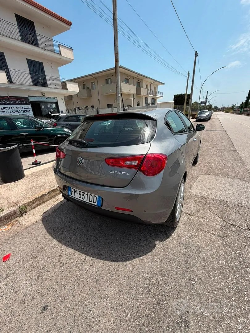 Alfa Romeo Giulietta 2017 photo 3