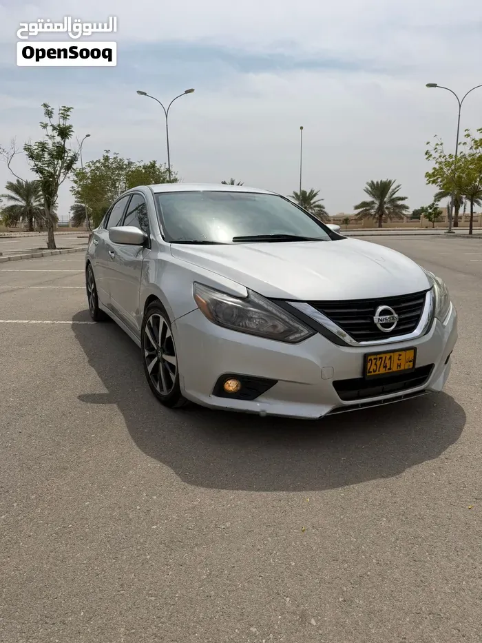 Nissan Altima