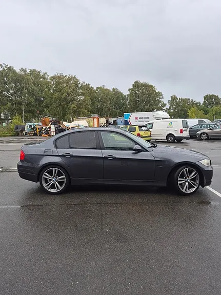 BMW 325I 2006 photo 4