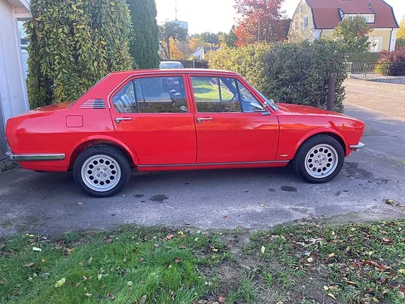 Alfa Romeo Alfetta 1973 photo 4