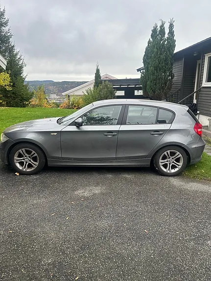BMW 116D 2009 photo 3