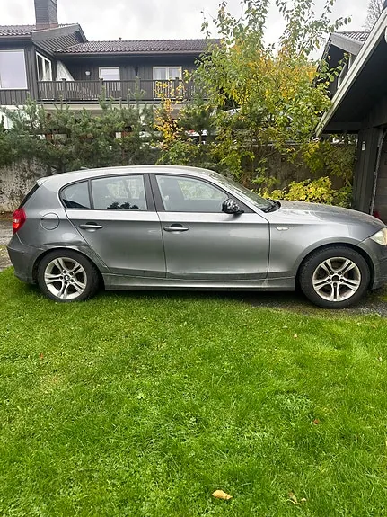BMW 116D 2009 photo 4