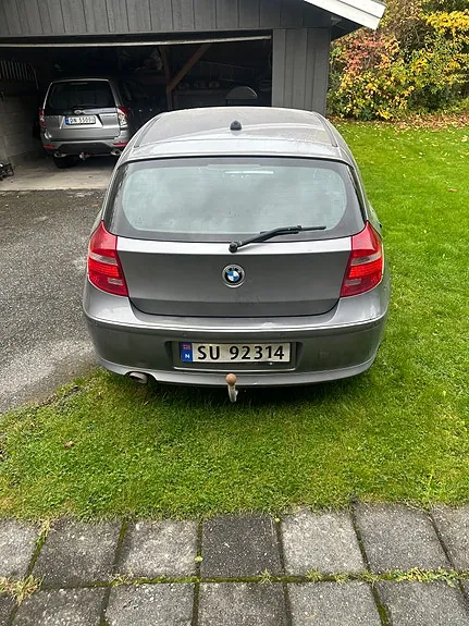 BMW 116D 2009 photo 2