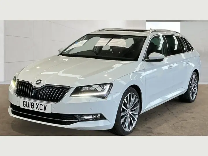 Skoda Superb 2018 photo 4