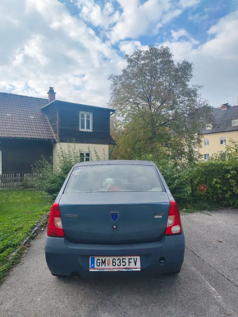 Dacia Logan 2008 photo 2