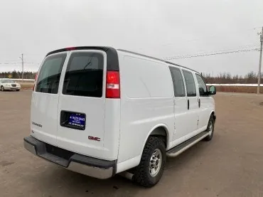GMC Savana 2020 photo 4