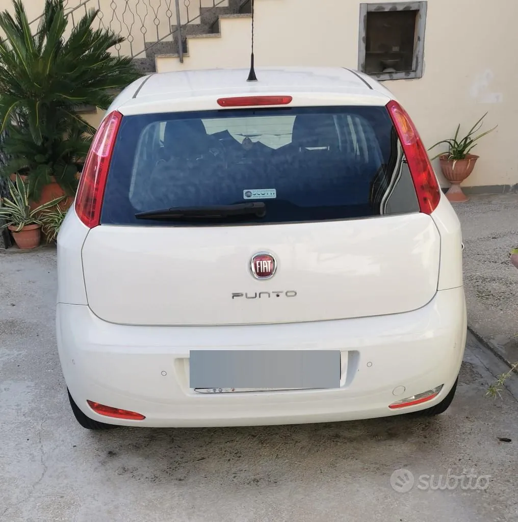 Fiat Punto 2017 photo 2