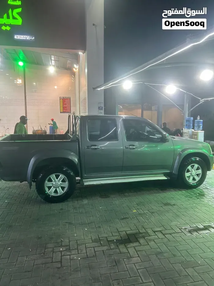 Isuzu D-Max 2010 photo 4