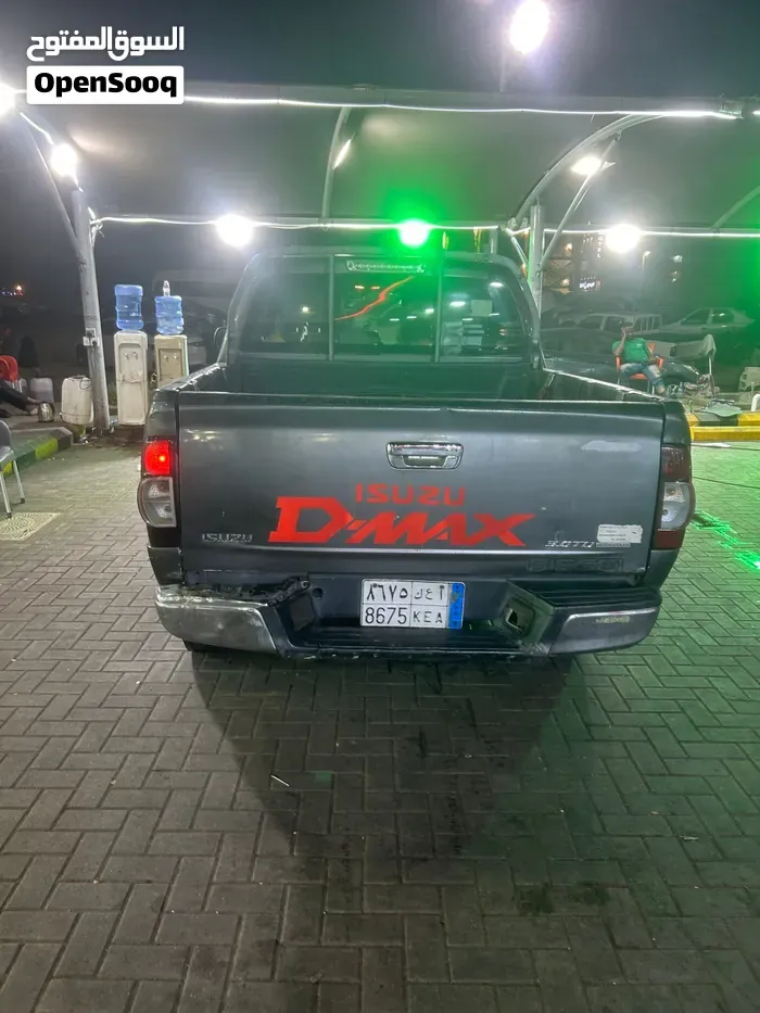 Isuzu D-Max 2010 photo 3