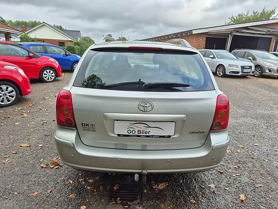 Toyota Avensis 2006 photo 4