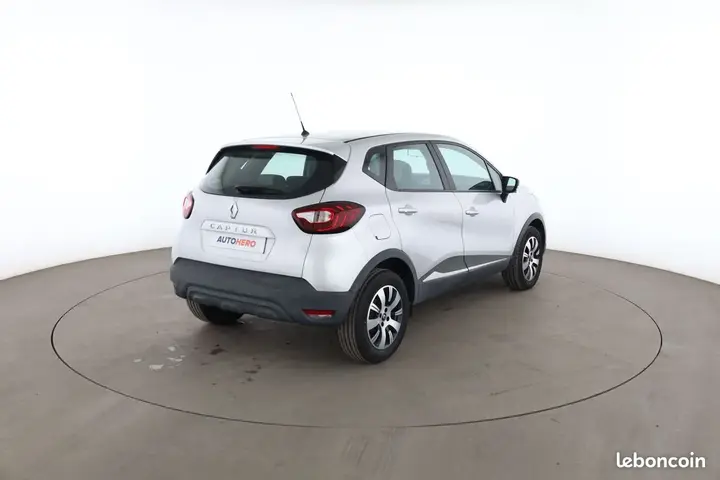 Renault Captur 2018 photo 3