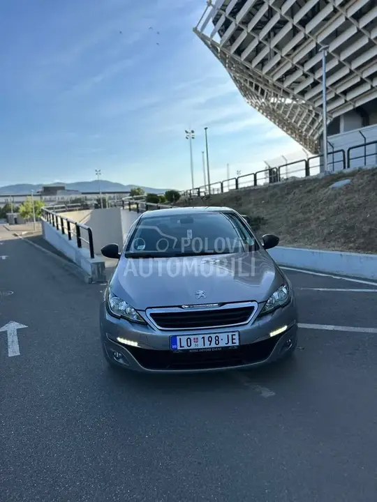 Peugeot 308 2014 photo 5