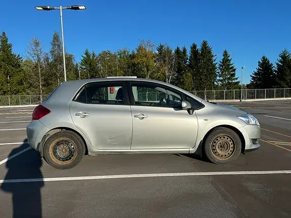 Toyota Auris 2007 photo 4
