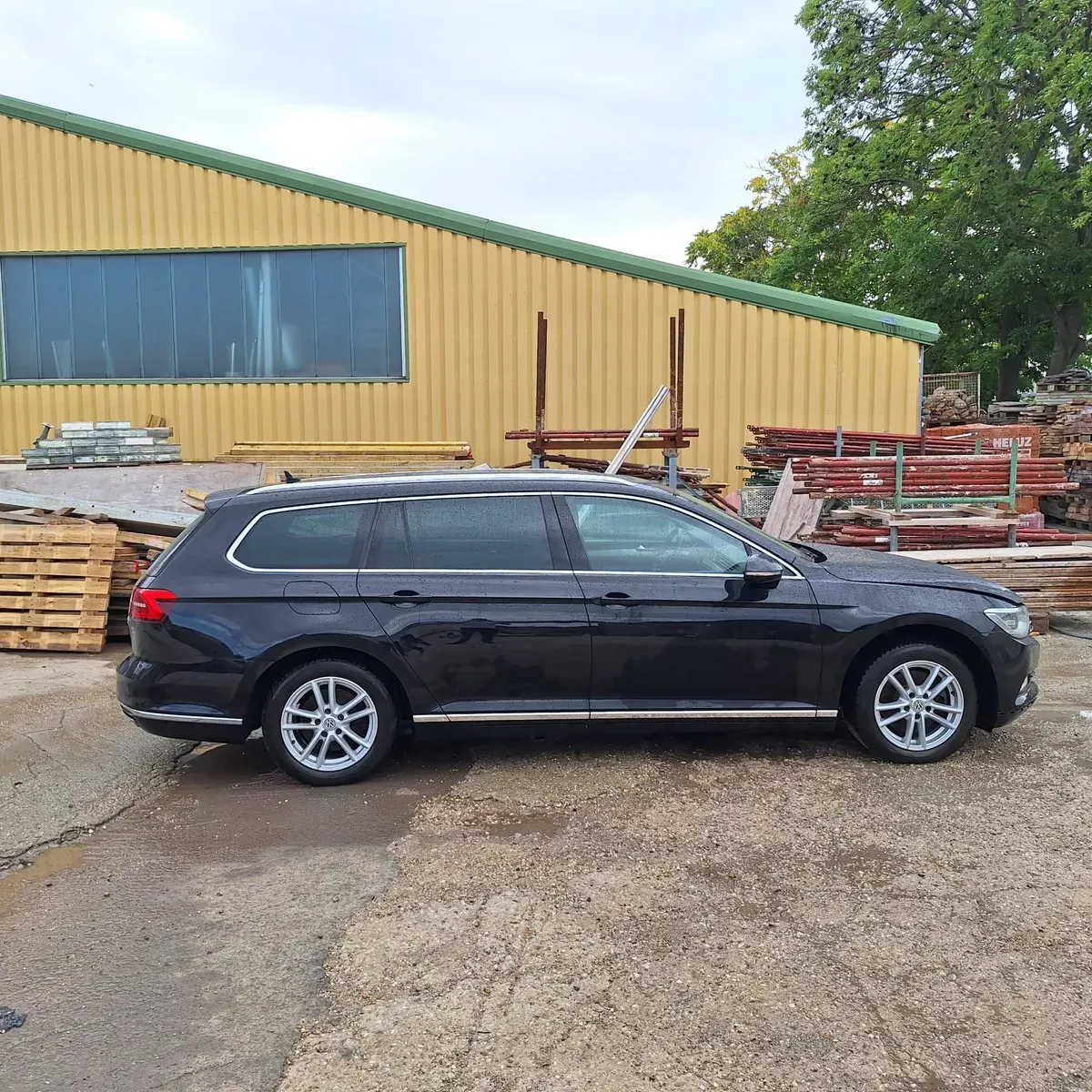 Volkswagen Passat 2015 photo 2