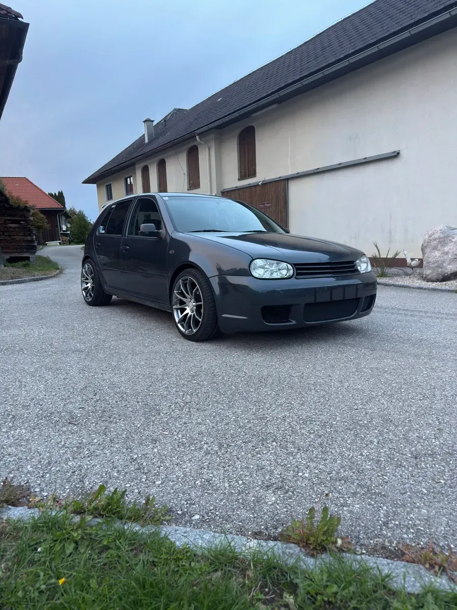 Volkswagen Golf 1999 photo 2
