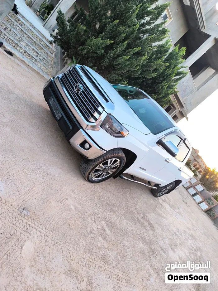 Toyota Tundra