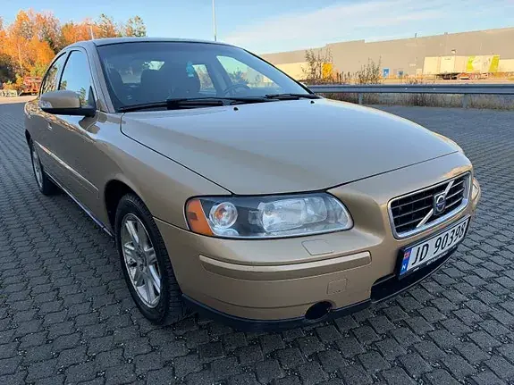 Volvo S60 2008 photo 4