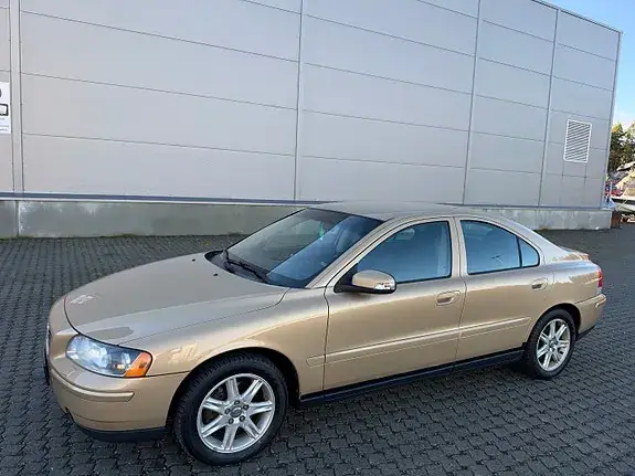 Volvo S60 2008 photo 2