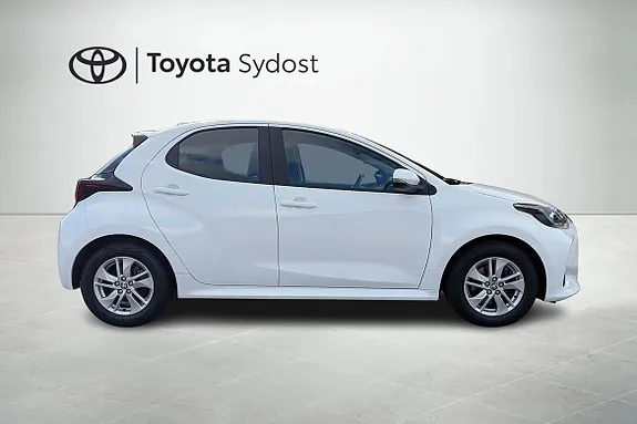Toyota Yaris 2024 photo 3