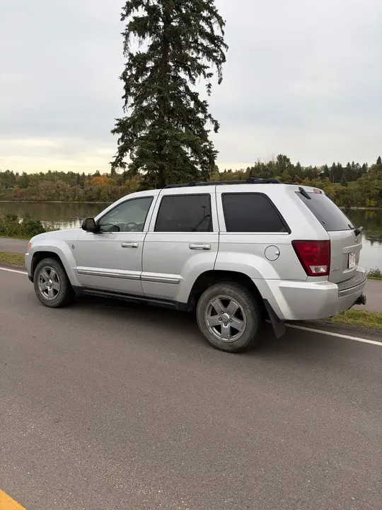 Jeep Grand Cherokee 2005 photo 4