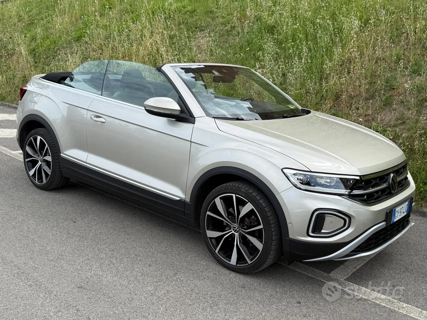 Volkswagen T-Roc 2025 photo 2