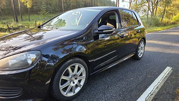 Volkswagen Golf Vi 2010 photo 2