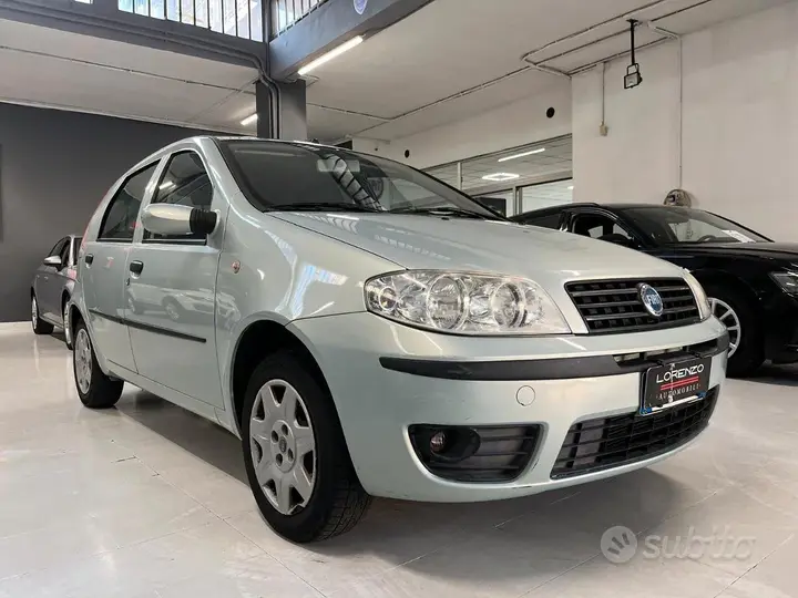 Fiat Punto 2005 photo 3