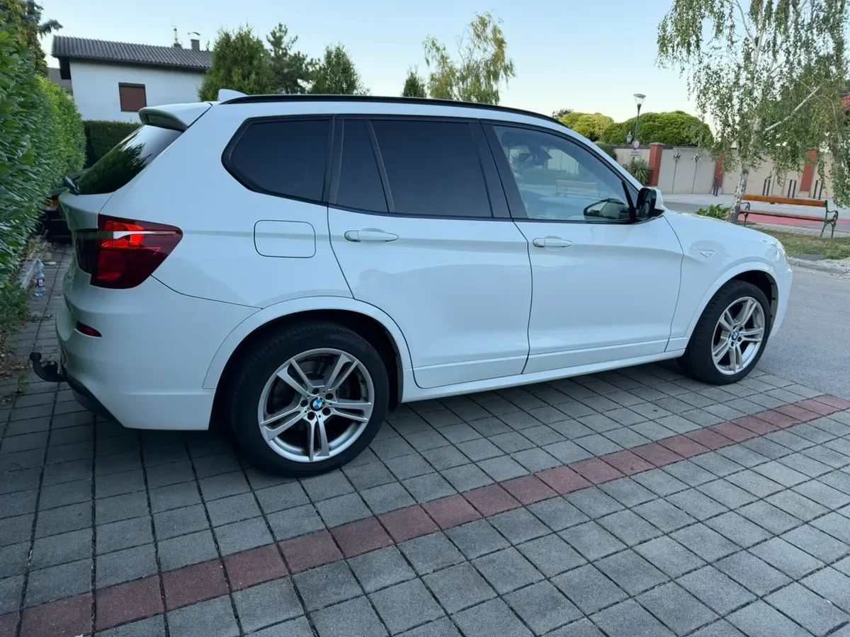 BMW X3 2012 photo 3
