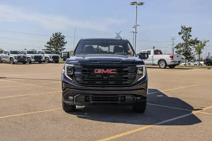GMC Sierra 1500 2026 photo 3