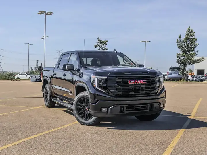 GMC Sierra 1500 2026 photo 2