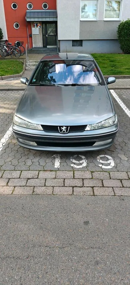 Peugeot 406