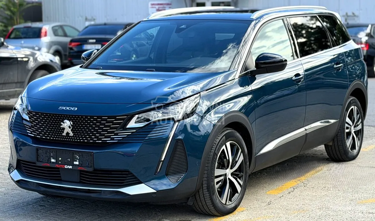 Peugeot 5008 2022 photo 2