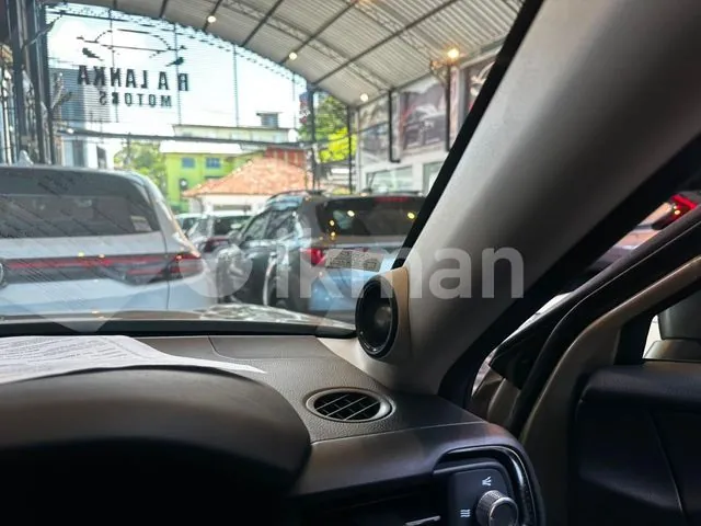 Honda Vezel 2024 photo 3