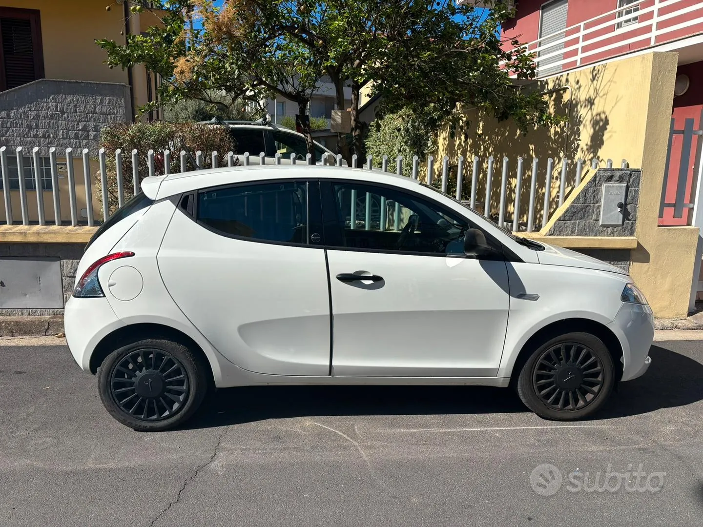 Lancia Ypsilon 2021 photo 2