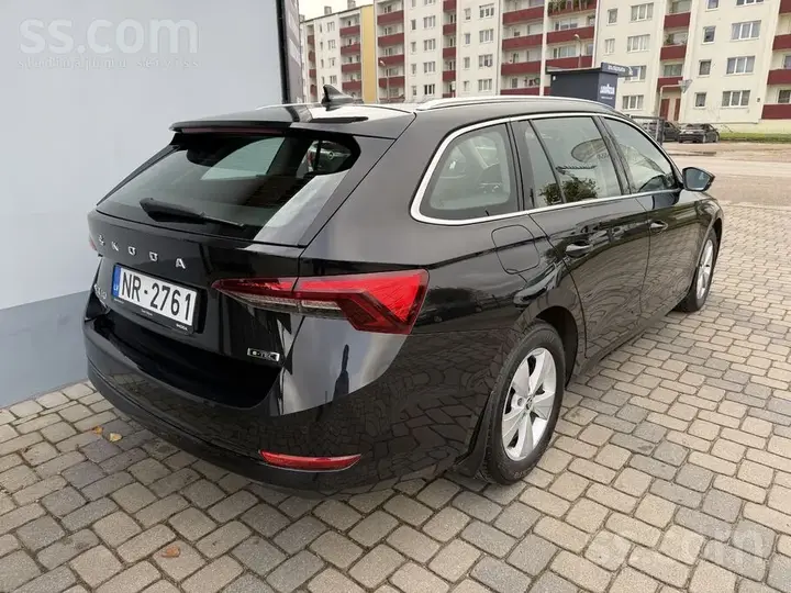 Skoda Octavia 2023 photo 3