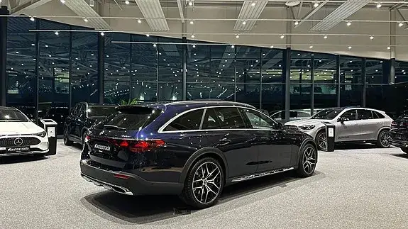 Mercedes-Benz E 300 De 2026 photo 4