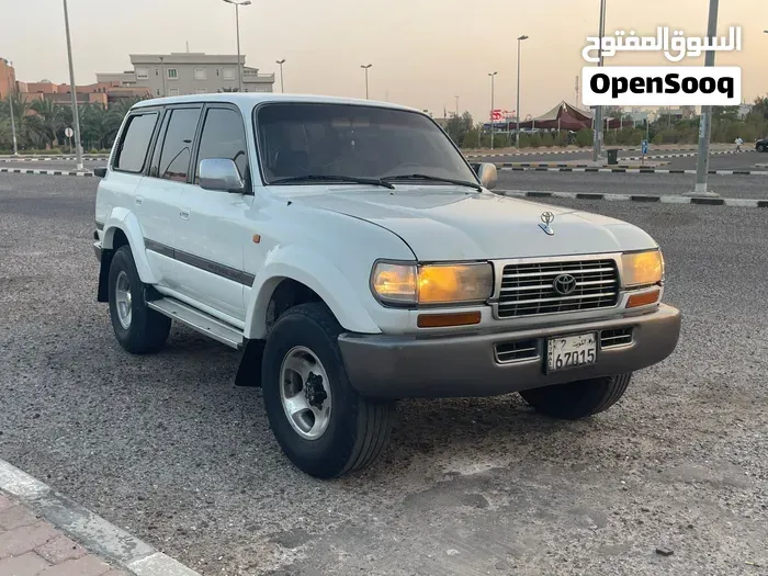 Toyota Land Cruiser 1997 photo 2