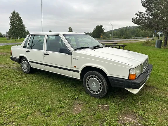 Volvo 740 1988 photo 4