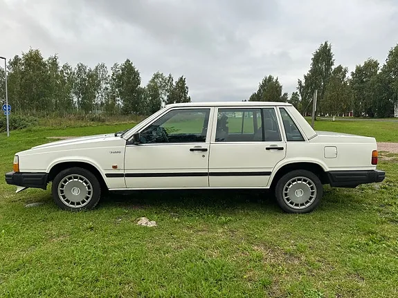 Volvo 740 1988 photo 3
