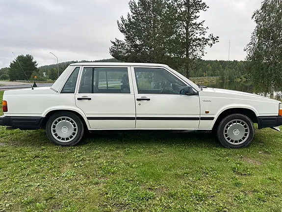 Volvo 740 1988 photo 2