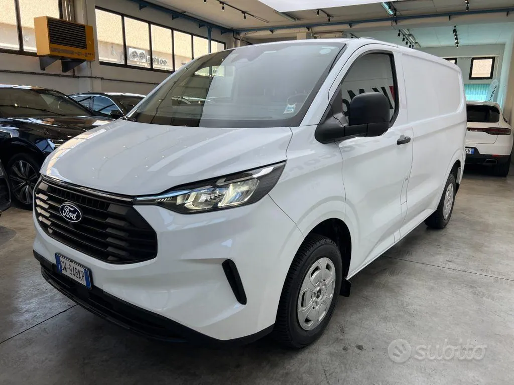 Ford Transit Custom 2024 photo 2